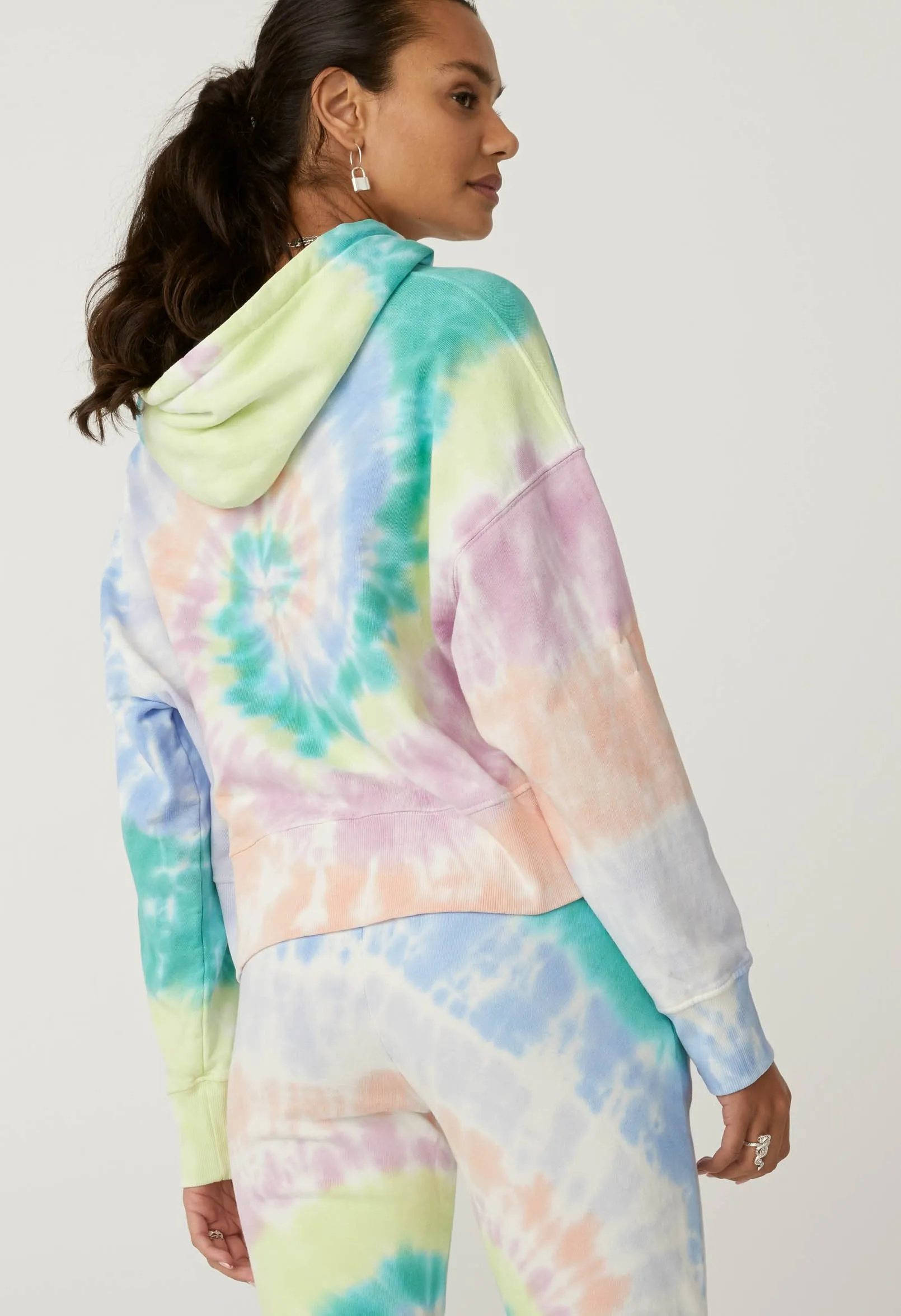 LA EYEHOODIE IN PRISMATIC TIE DYE