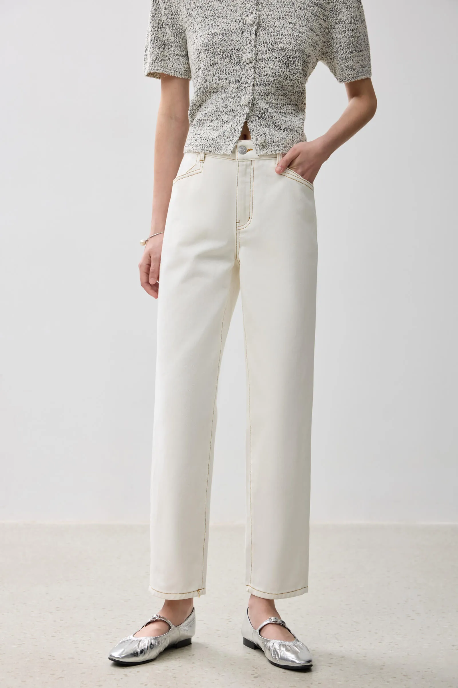 LILY Comfortable White Jeans